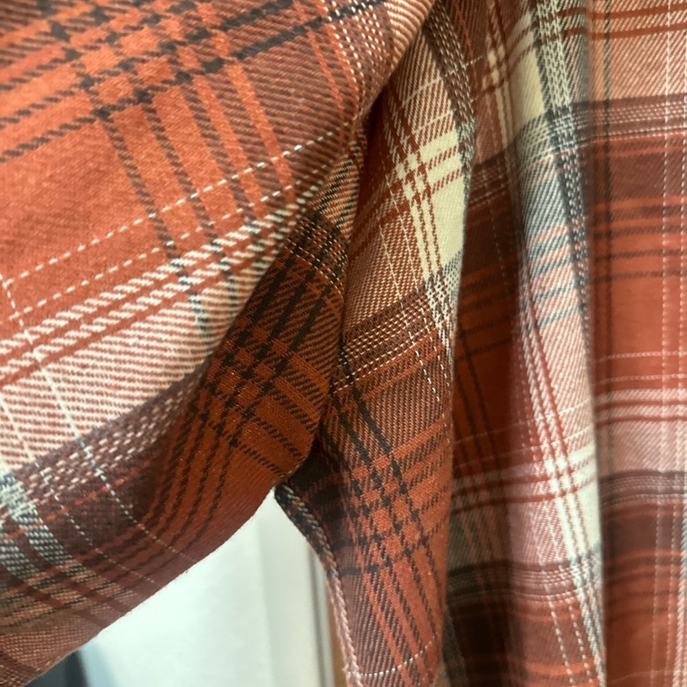 Kori Plaid Cape in Rust and Black - Picture 3 of 5